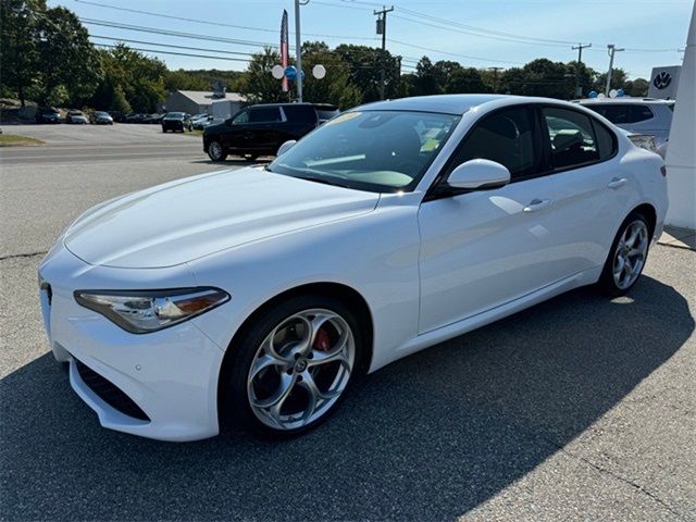 2019 Alfa Romeo Giulia Ti Sport