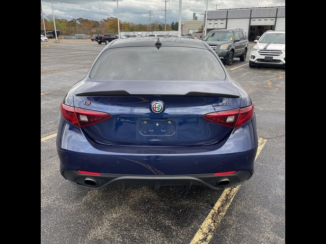 2019 Alfa Romeo Giulia Ti Sport