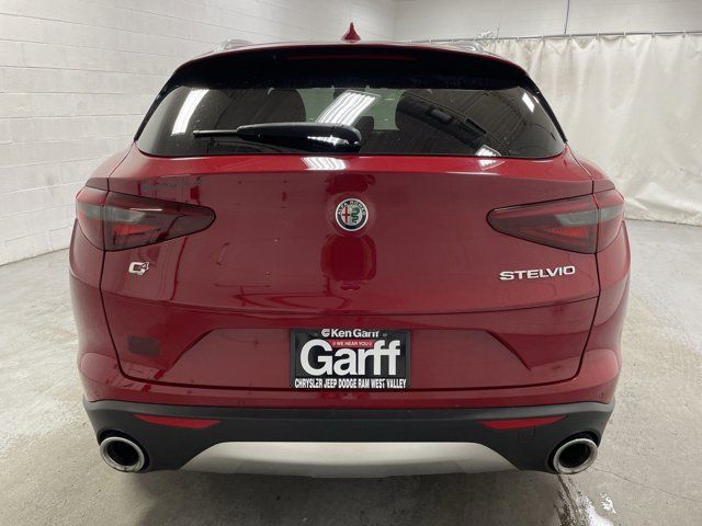 2019 Alfa Romeo Stelvio Base