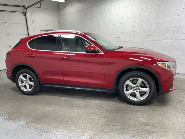 2019 Alfa Romeo Stelvio Base