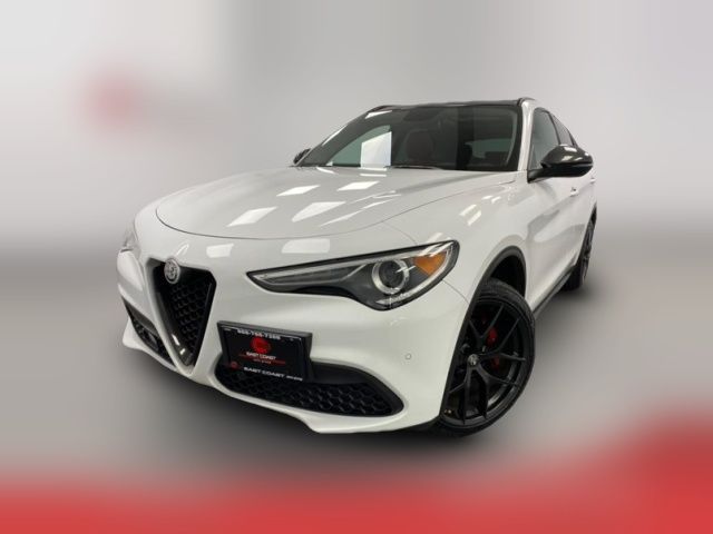 2019 Alfa Romeo Stelvio Base