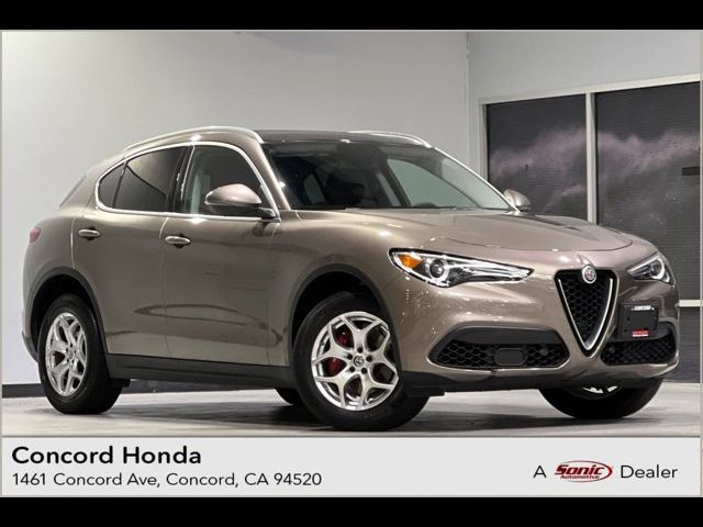 2019 Alfa Romeo Stelvio Base