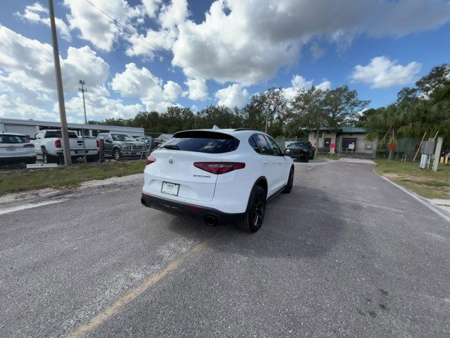 2019 Alfa Romeo Stelvio Base