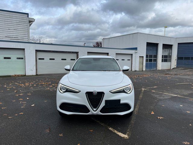 2019 Alfa Romeo Stelvio Base