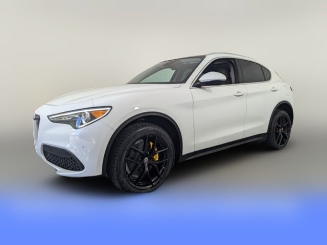 2019 Alfa Romeo Stelvio Base