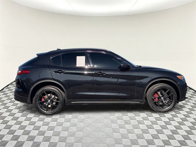 2019 Alfa Romeo Stelvio Base