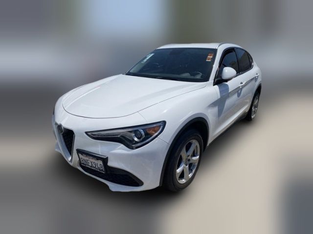 2019 Alfa Romeo Stelvio Base