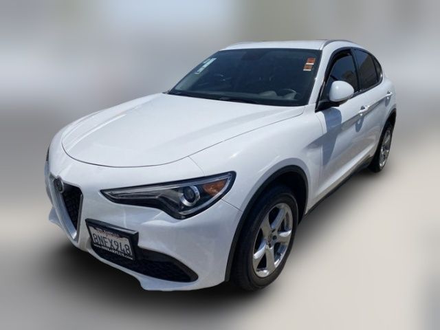 2019 Alfa Romeo Stelvio Base