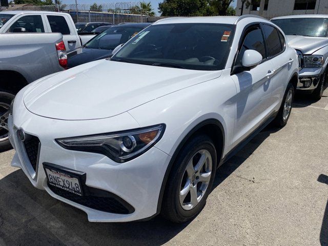 2019 Alfa Romeo Stelvio Base