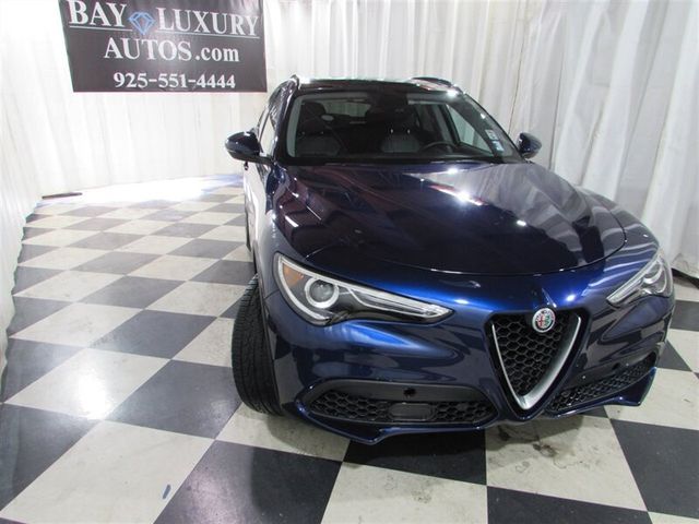 2019 Alfa Romeo Stelvio Sport