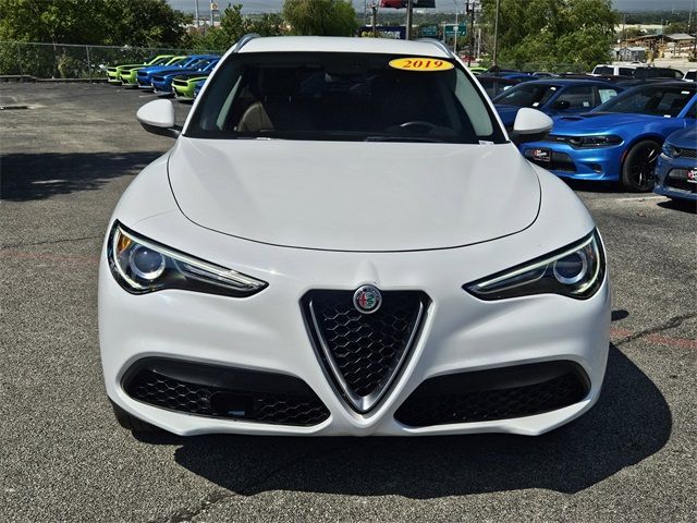 2019 Alfa Romeo Stelvio Base