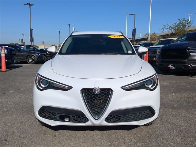 2019 Alfa Romeo Stelvio Base