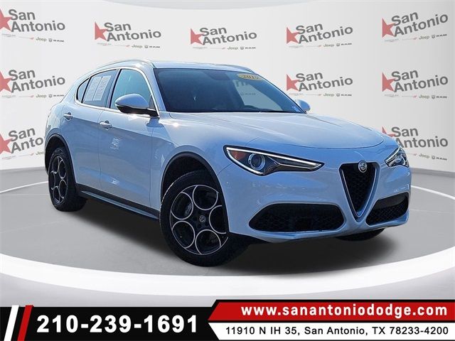 2019 Alfa Romeo Stelvio Base