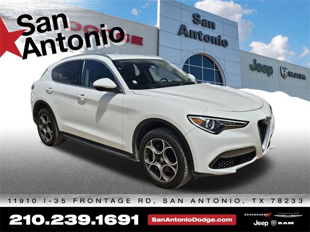 2019 Alfa Romeo Stelvio Base