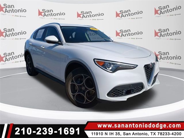 2019 Alfa Romeo Stelvio Base