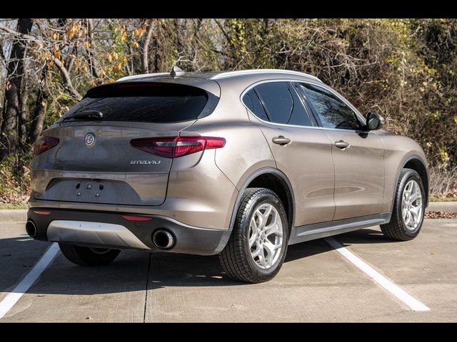 2019 Alfa Romeo Stelvio Base