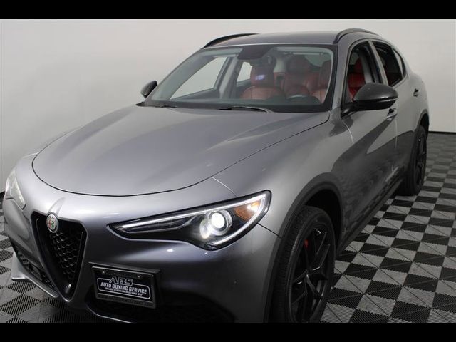 2019 Alfa Romeo Stelvio Base