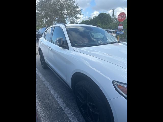 2019 Alfa Romeo Stelvio Sport