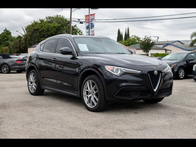 2019 Alfa Romeo Stelvio Base