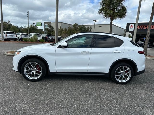 2019 Alfa Romeo Stelvio Sport