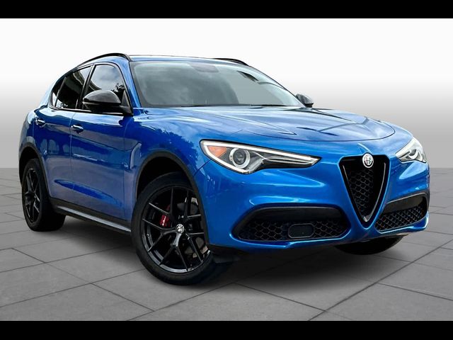 2019 Alfa Romeo Stelvio Base