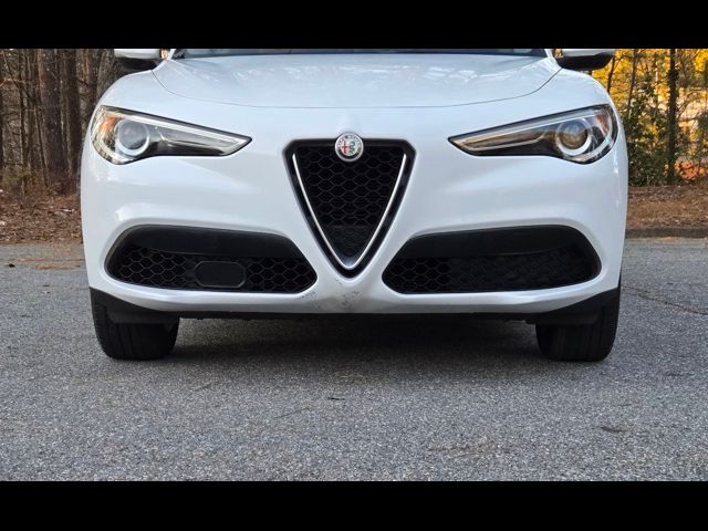 2019 Alfa Romeo Stelvio Base