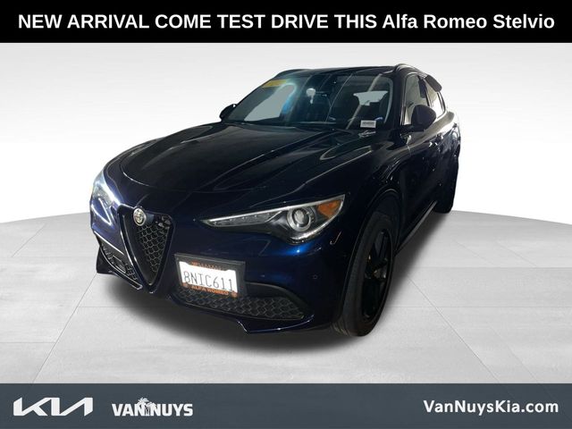 2019 Alfa Romeo Stelvio Base