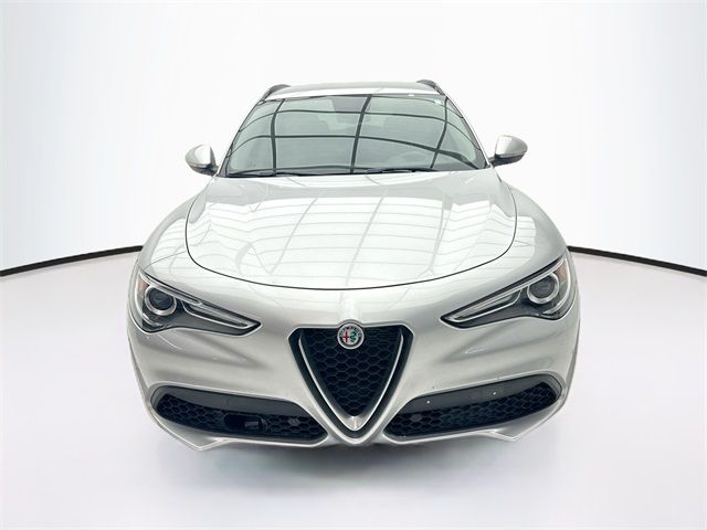 2019 Alfa Romeo Stelvio Sport