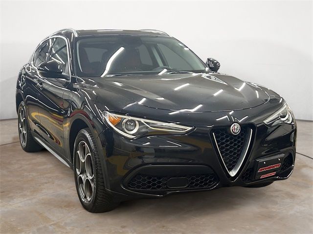 2019 Alfa Romeo Stelvio Base