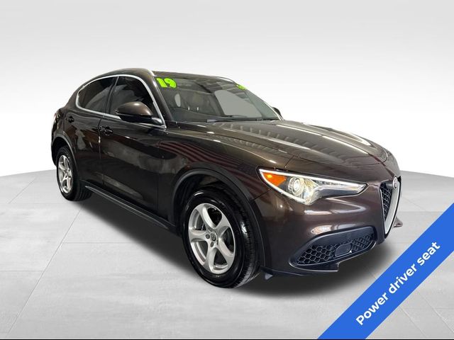 2019 Alfa Romeo Stelvio Base