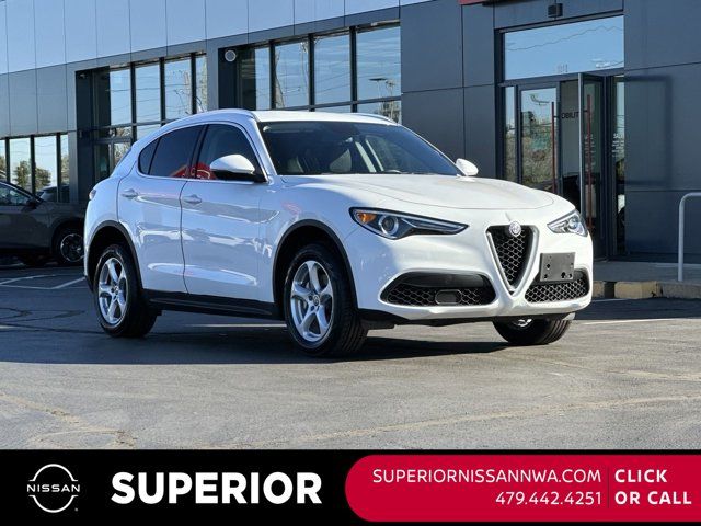 2019 Alfa Romeo Stelvio Base