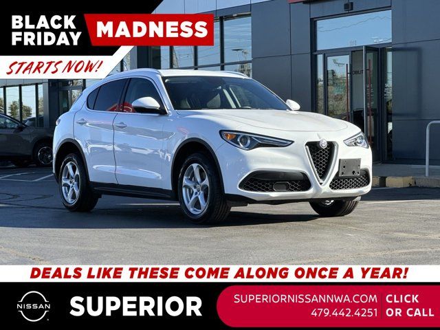 2019 Alfa Romeo Stelvio Base