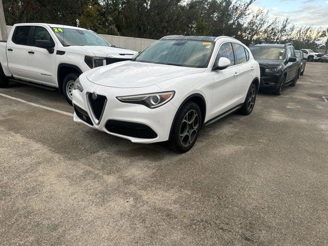 2019 Alfa Romeo Stelvio Base