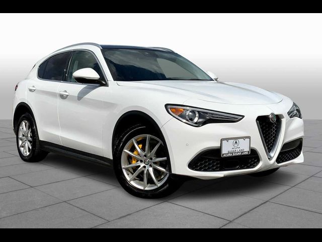 2019 Alfa Romeo Stelvio Base