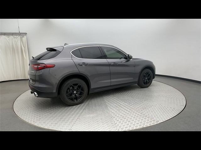 2019 Alfa Romeo Stelvio Base