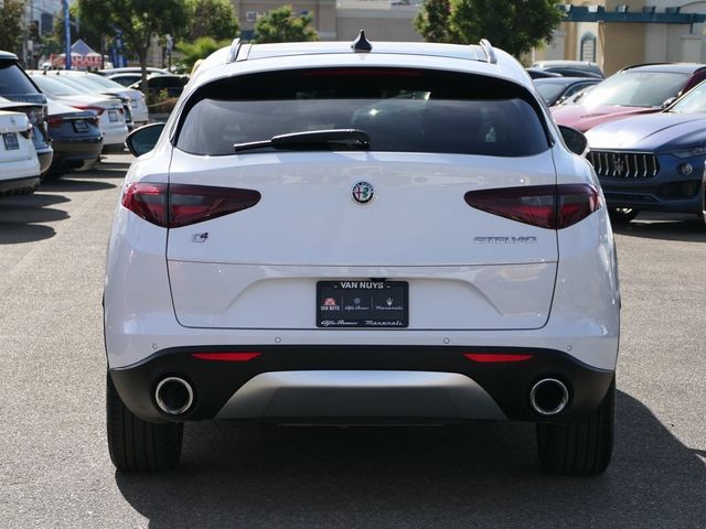 2019 Alfa Romeo Stelvio Sport