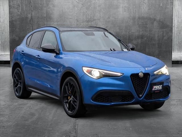 2019 Alfa Romeo Stelvio Base