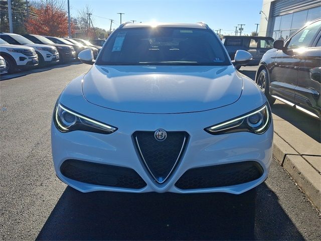 2019 Alfa Romeo Stelvio Base