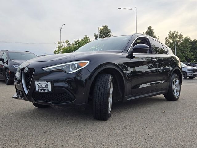 2019 Alfa Romeo Stelvio Base