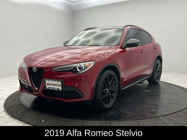 2019 Alfa Romeo Stelvio Sport