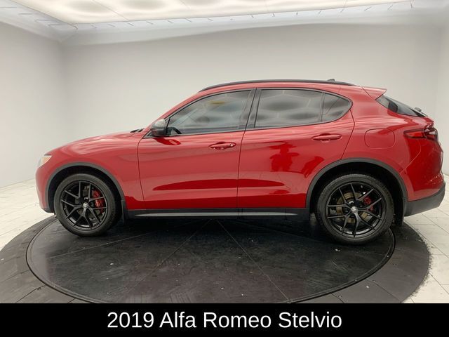 2019 Alfa Romeo Stelvio Sport