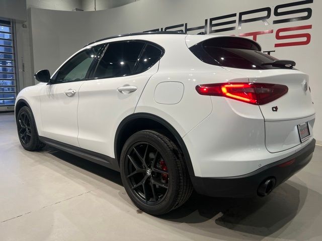 2019 Alfa Romeo Stelvio Base