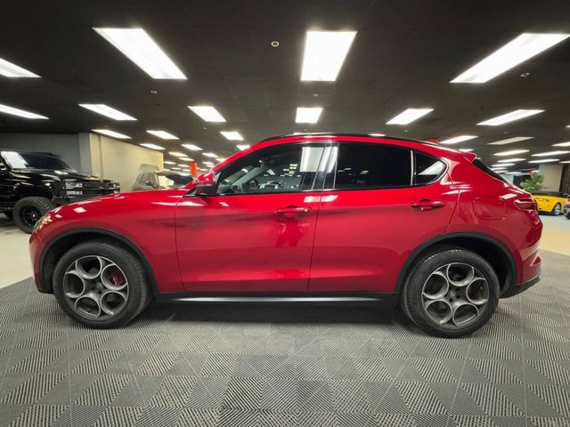 2019 Alfa Romeo Stelvio Sport