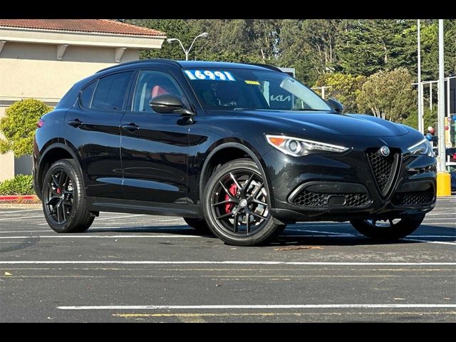 2019 Alfa Romeo Stelvio Base