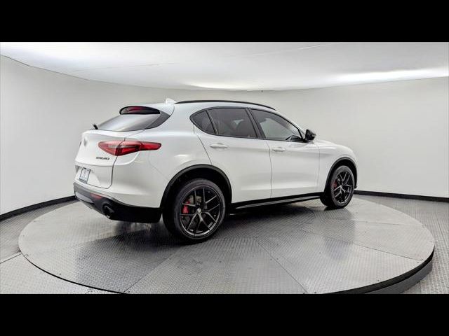 2019 Alfa Romeo Stelvio Base