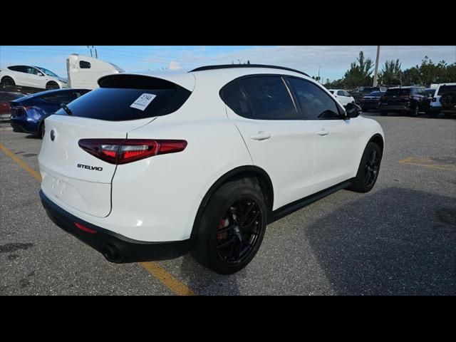 2019 Alfa Romeo Stelvio Base