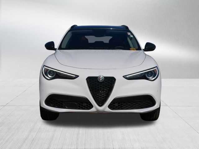 2019 Alfa Romeo Stelvio Base