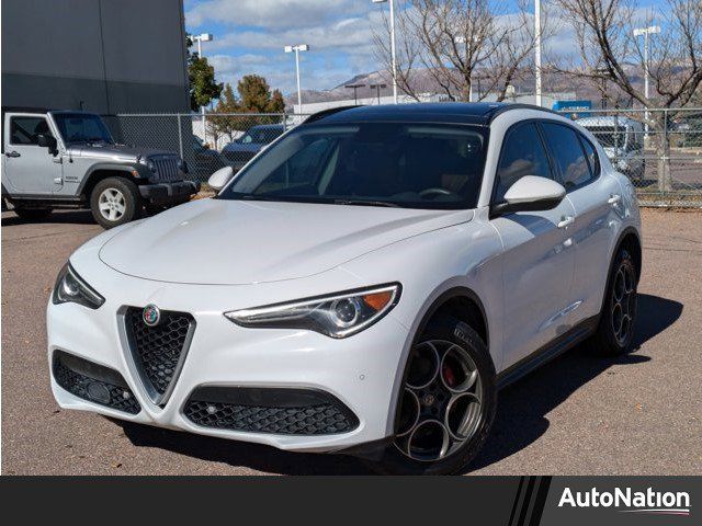 2019 Alfa Romeo Stelvio Sport