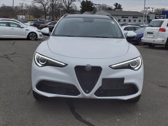 2019 Alfa Romeo Stelvio Sport