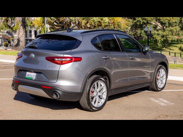 2019 Alfa Romeo Stelvio Sport